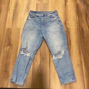 American Eagle Jeans. Worn a little. No damage.